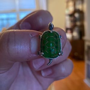 Sterling silver and jasper turtle brooch.